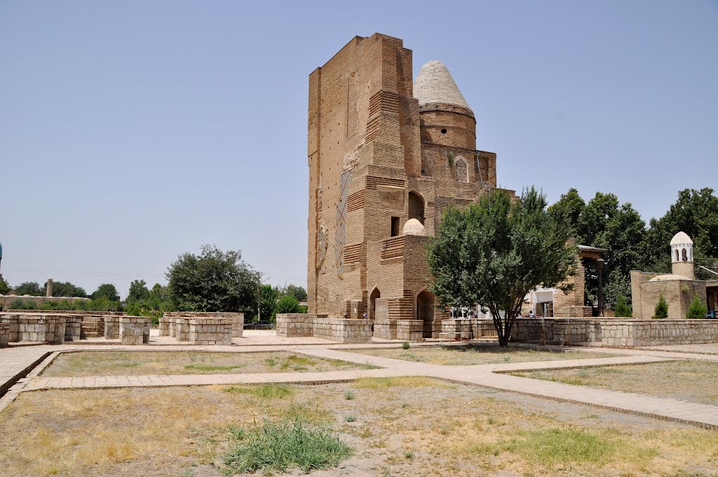 Dorus-Saodat Mausoleum in Shahrisabz, Uzbekistan., Китаб