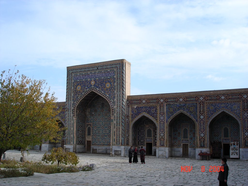 Tilla Kari Madrasa, Registan, 1646-60, inner courtyard, Самарканд