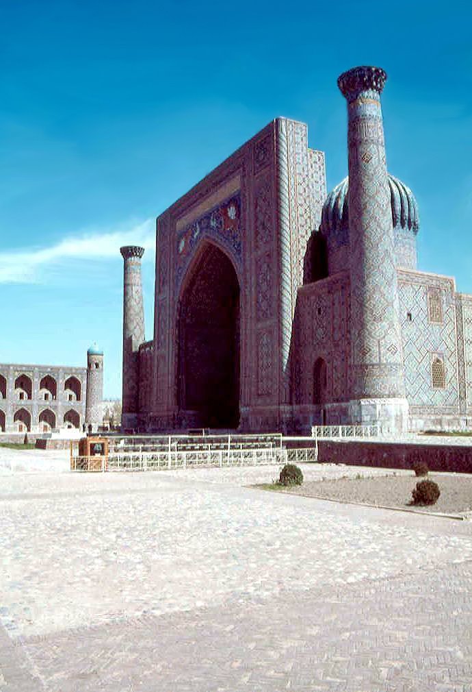 1985.04. - Samarkand, Regisztan square-Serdor medressze, Самарканд