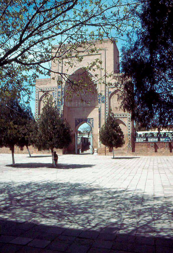 1984.04. - Samarkand, Bibi Hanim mosque-pestak, Самарканд