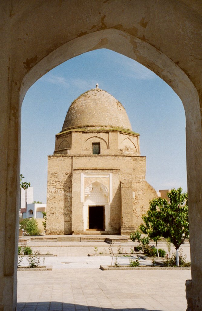 Ruhabad mausoleum, Самарканд
