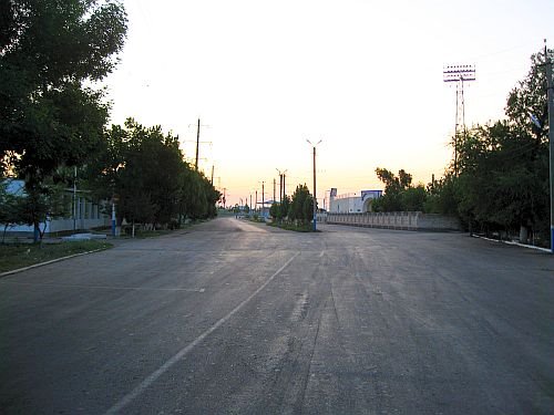 Дорога к стадиону, Гулистан