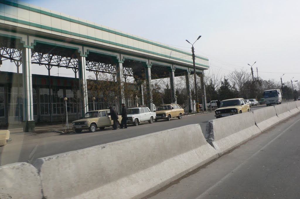Автовокзал, Ахангаран