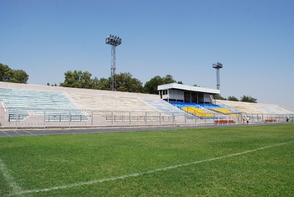 Бекабад. Старый стадион Металлург, Бакабад