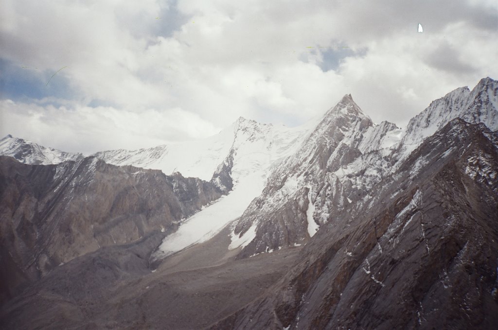 Bursun & Shait peaks (view from plateau near Trum pass, E), Учкуприк