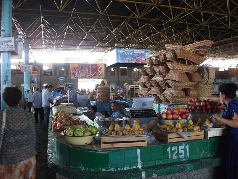 На базаре (дехканский рынок), Фергана