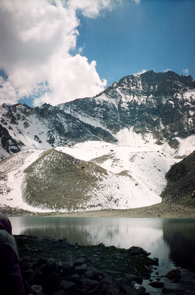 Mashalyan, Moon Lake, Язъяван