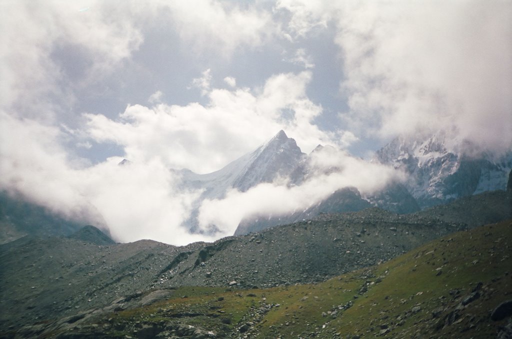 Shait peak & glacier (finite moraine), Язъяван