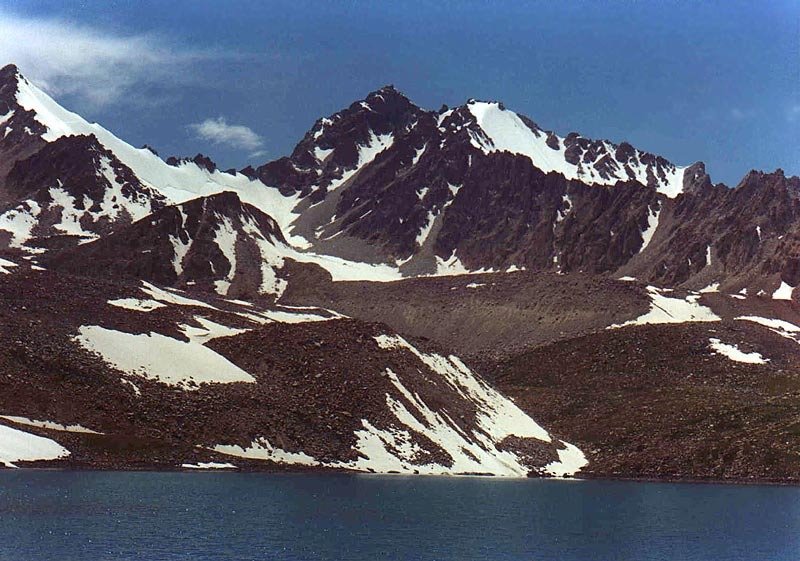 Tegermach Lake, Язъяван
