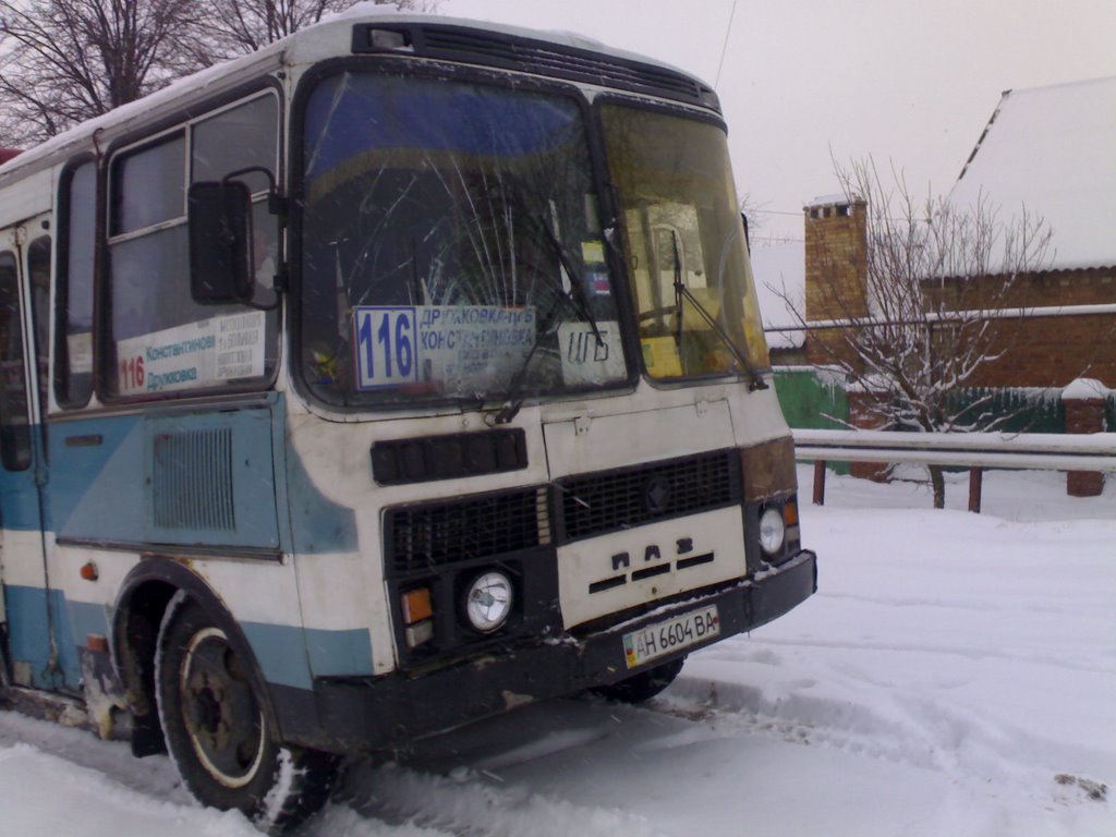 Автобус маршрута №116 после аварии с автобусом маршрута №122. 03-03-2009, Алексеево-Дружковка