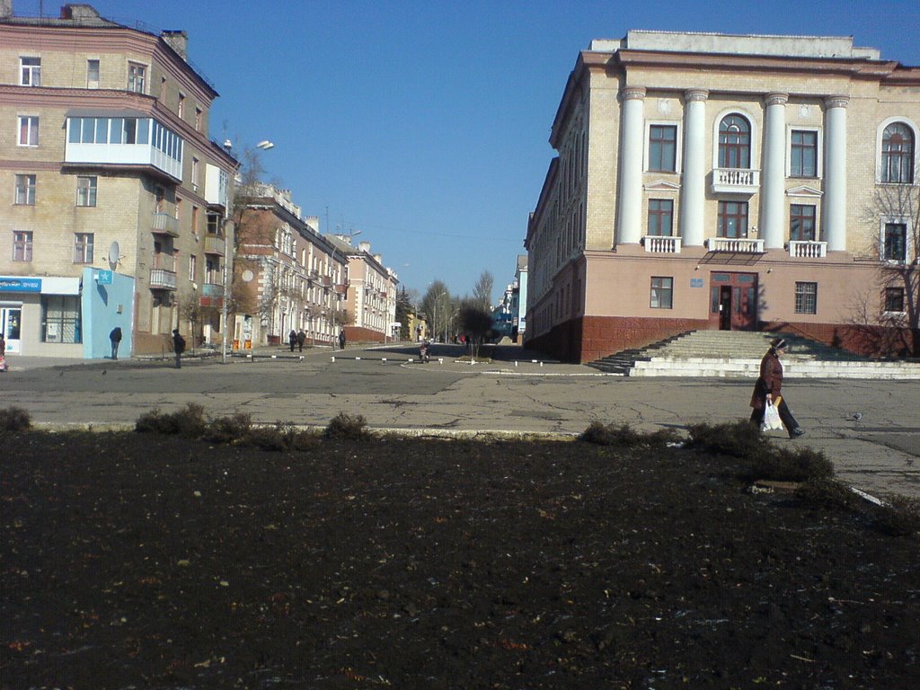 площадь Ленина, Амвросиевка