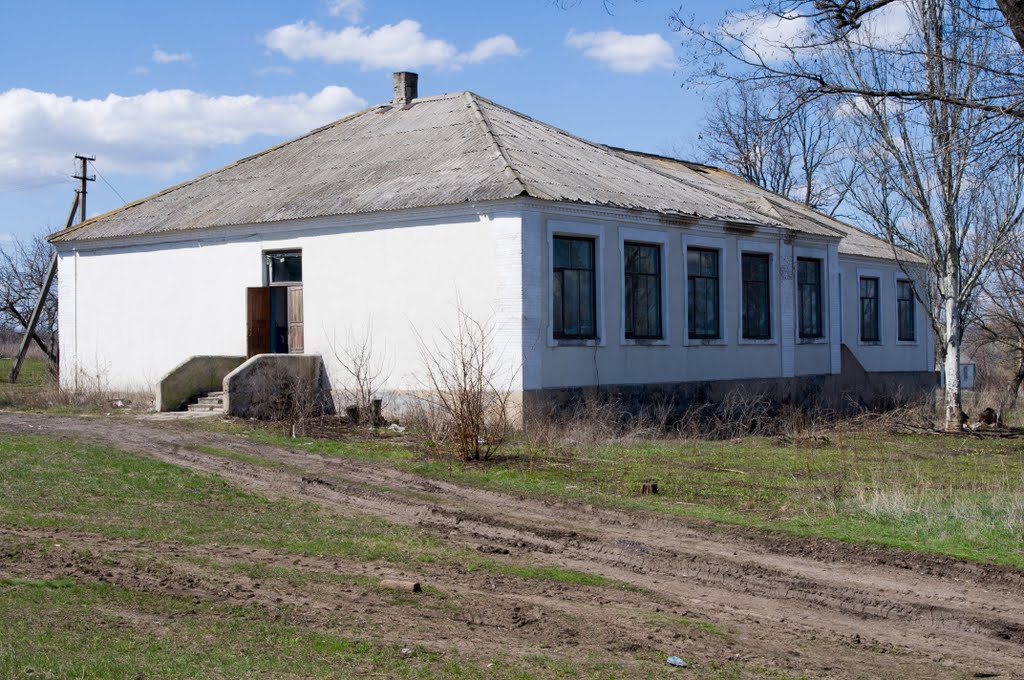 Бывшая Школа, Войковский