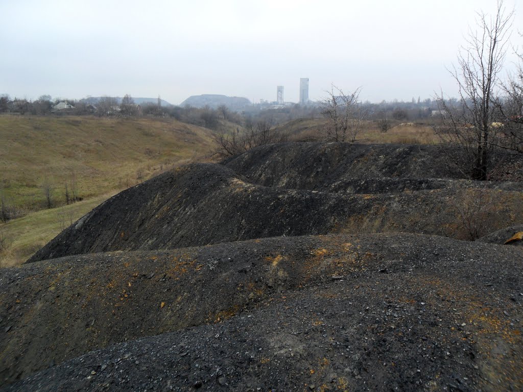 Старые отвалы и копры шахты Дзержинского, Дзержинск