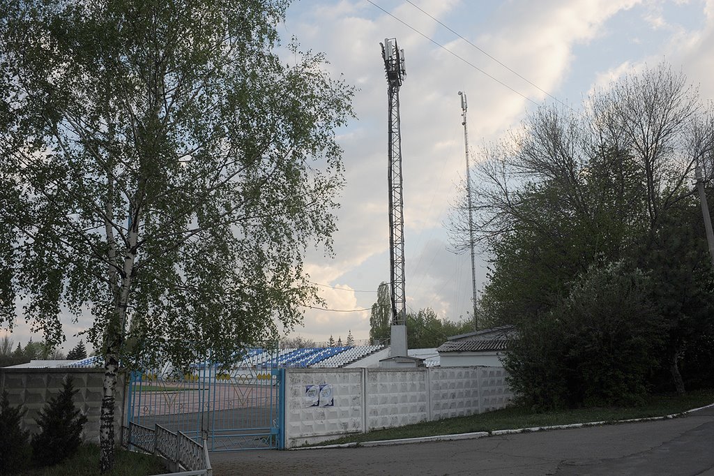 Городской стадион, Докучаевск
