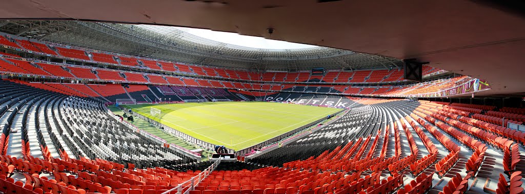 Donbass Arena  on the eve of a match France -  England, Донецк
