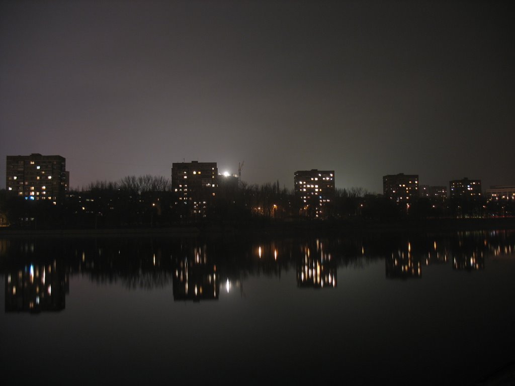 Кальмиус ночью, Донецк