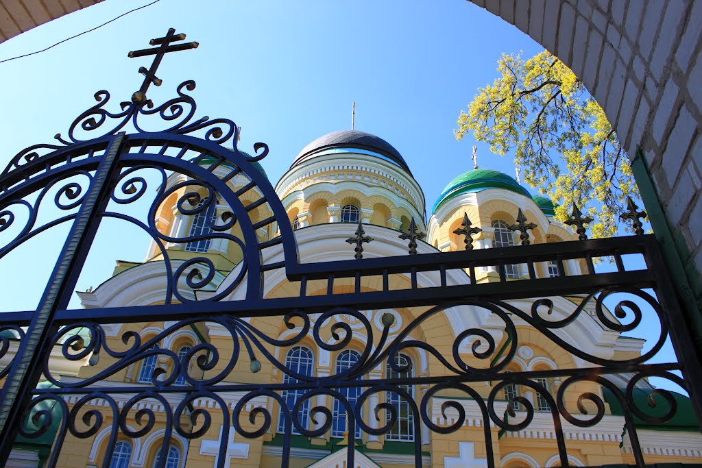 St. George Stavropighial monastery. By the gates., Городница
