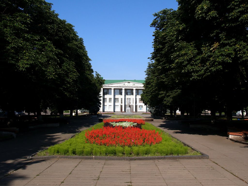 Коростышев, Сквер на Красной площади, Коростышев