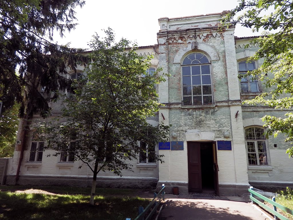 старое здание напротив тюрьмы (19в), Овруч