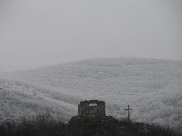 Black mountain in winter, Виноградов