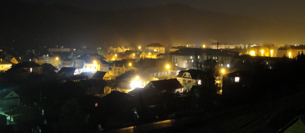 Mizhirya Night Lights, Межгорье