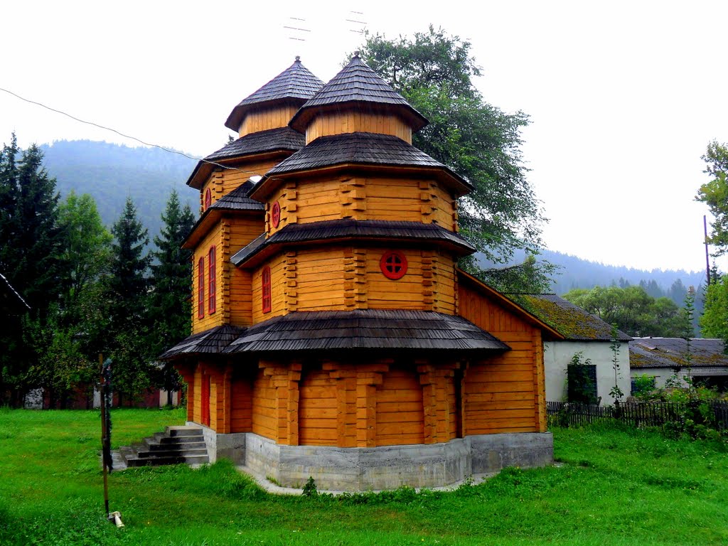 Wooden Church - Fatemplom, Межгорье