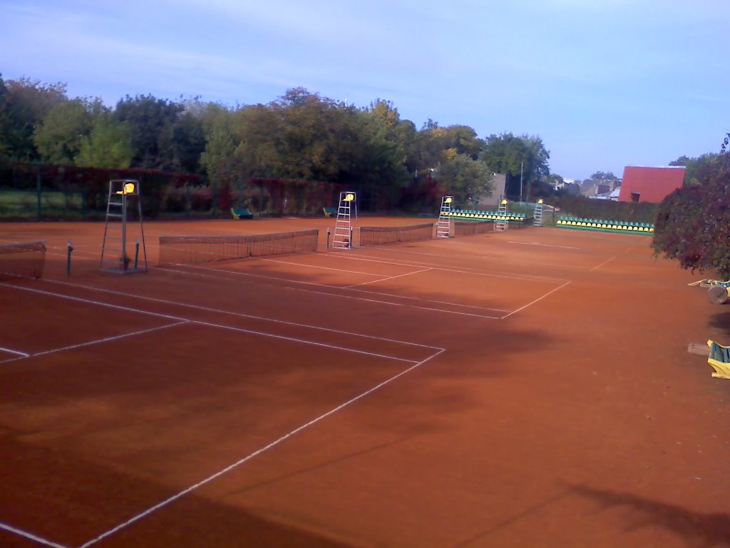 Tennis courts, Тячев