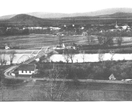 Рабочий мост через Тиссу в 30-е годы XX века, Тячев