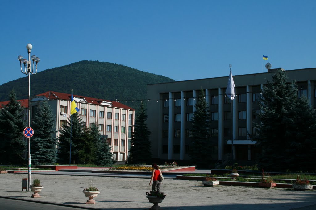 main square, Тячев