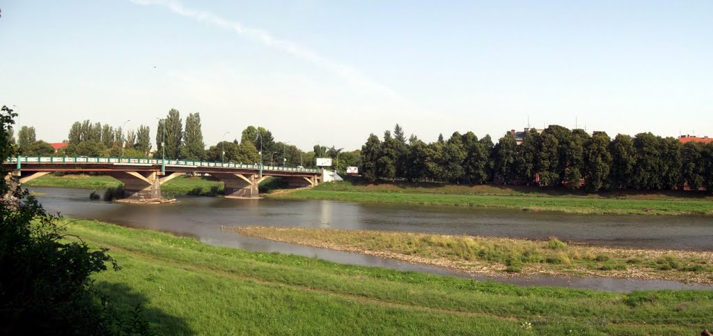 Набережная Независимости и транспортный мост, Ужгород