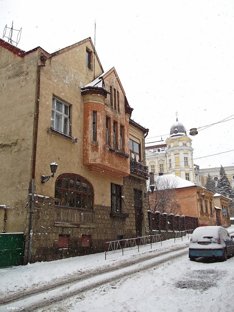 Дом по улице Духновича, Ужгород