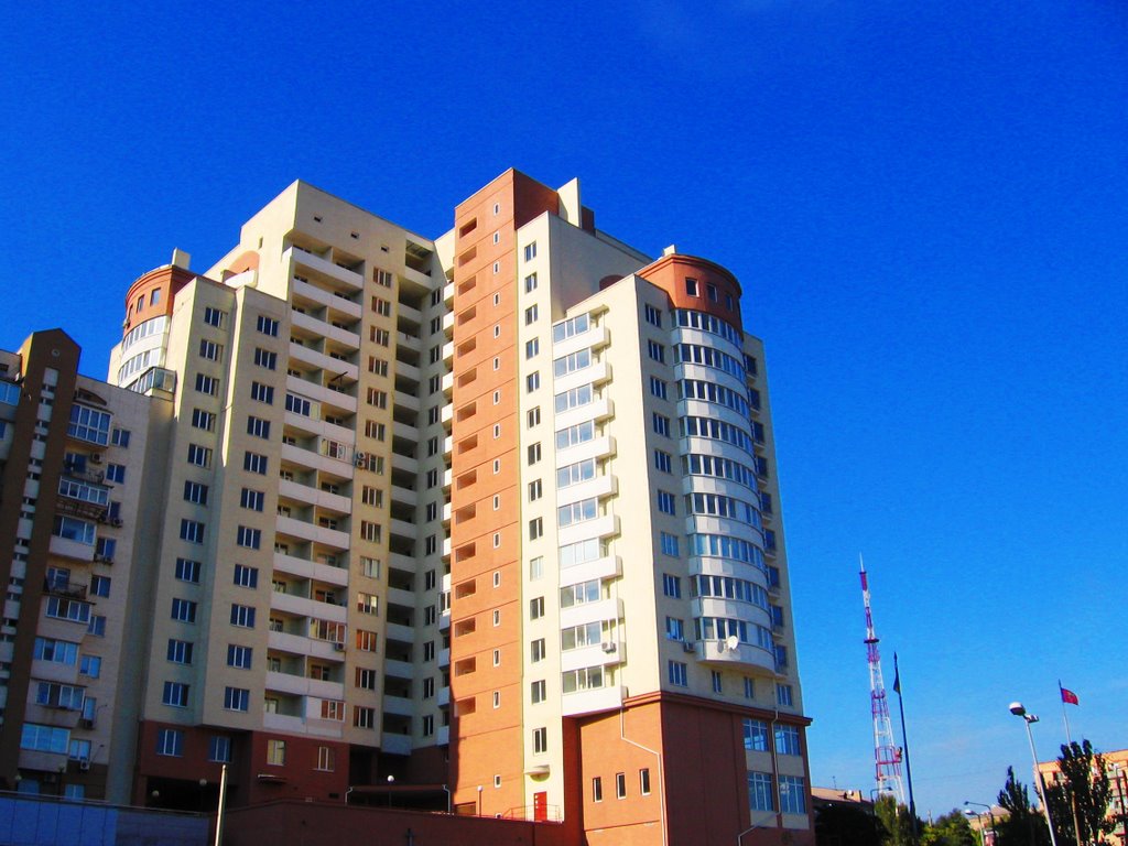 Building and sky..., Запорожье