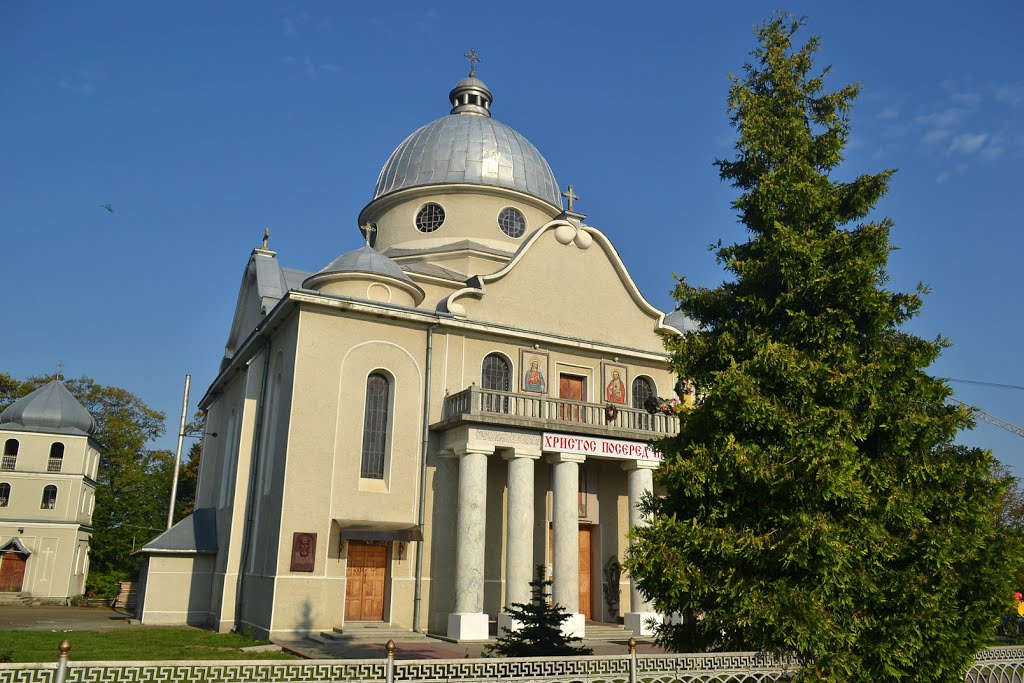 Храм Івана Богослова збудований  у 1934 році, Богородчаны