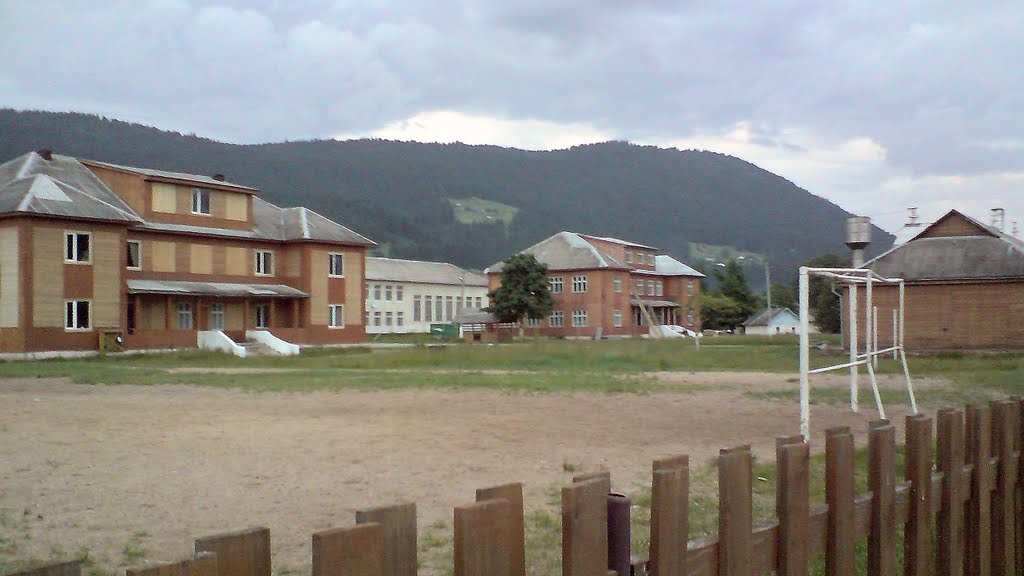 Verkhovyna , local schools recreational  area ..., Верховина