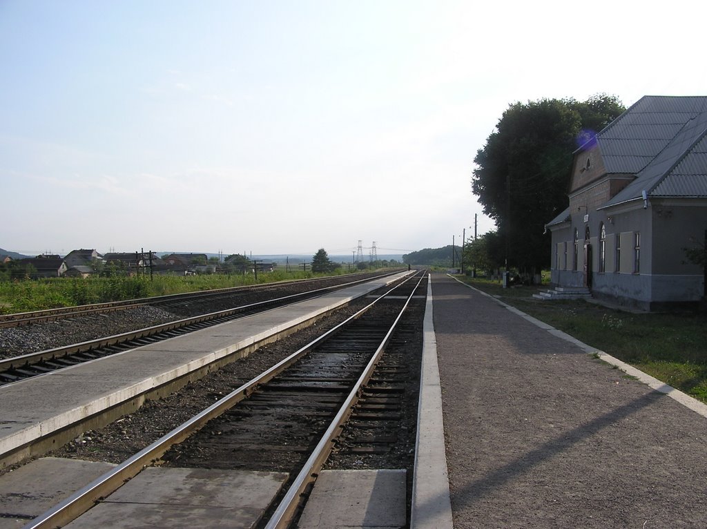 ЖД вокзал  (add by look), Жовтень