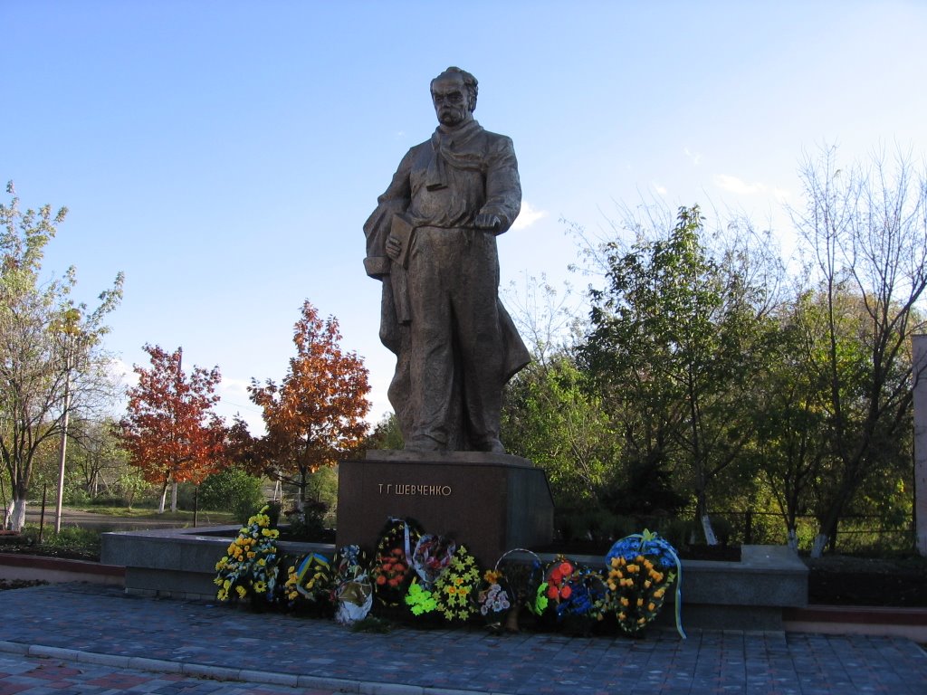 Taras Shevchenko monument in Zabolotiv, Заболотов