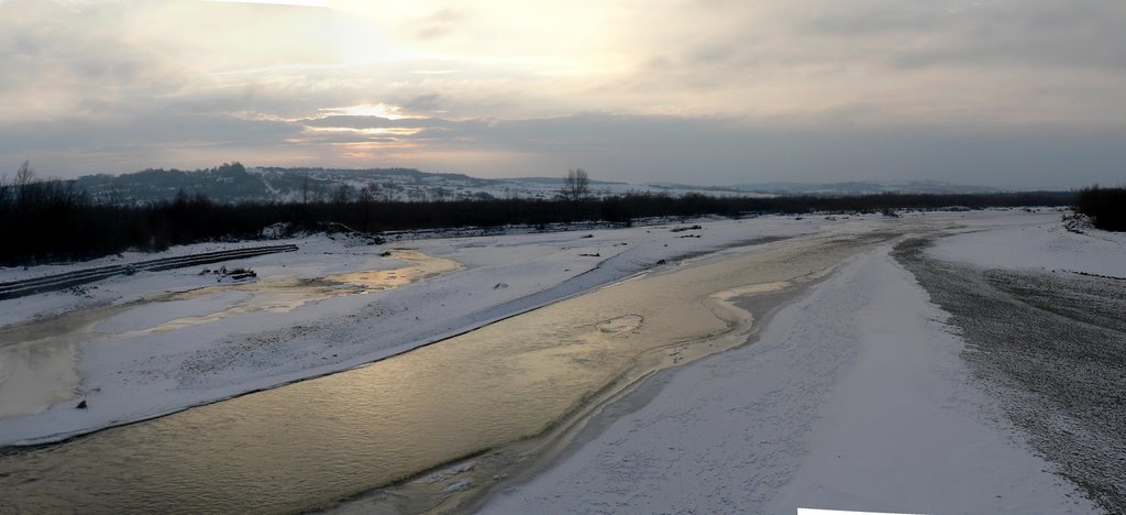 Panoramic view of Prut from the bridge between Zabolotiv and Illintsy, Заболотов