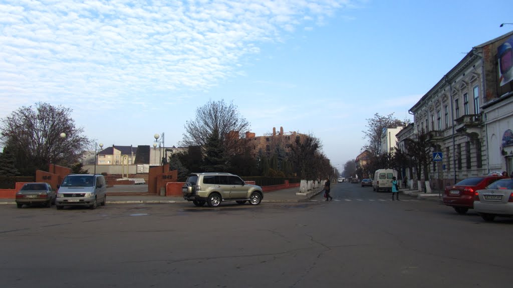 Площа перед меморіалом Великої вітчизняної війни, Коломыя
