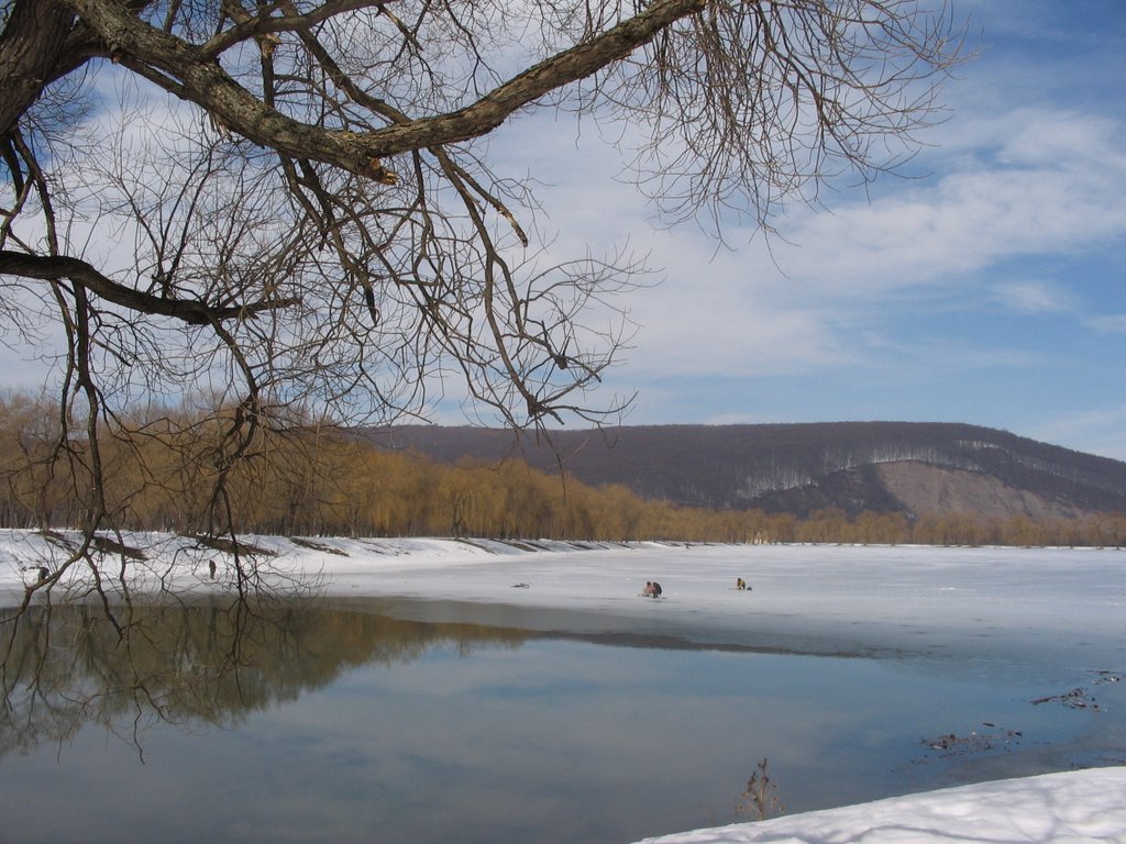 Озеро весна, Надворная