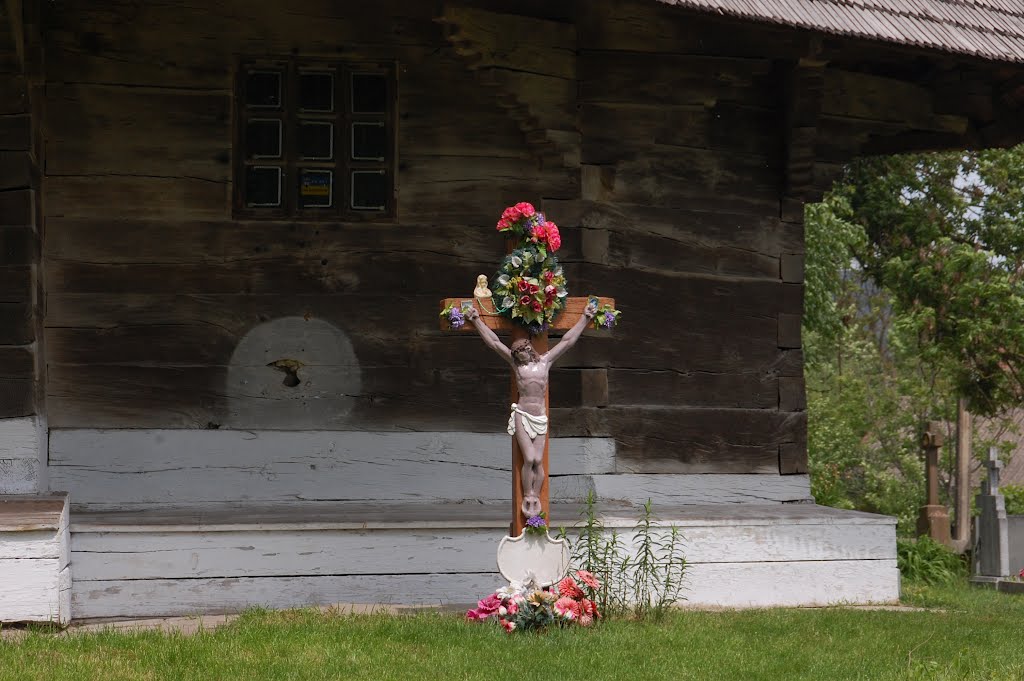 Cross near the Holy Spirit church (Rogatyn), Рогатин