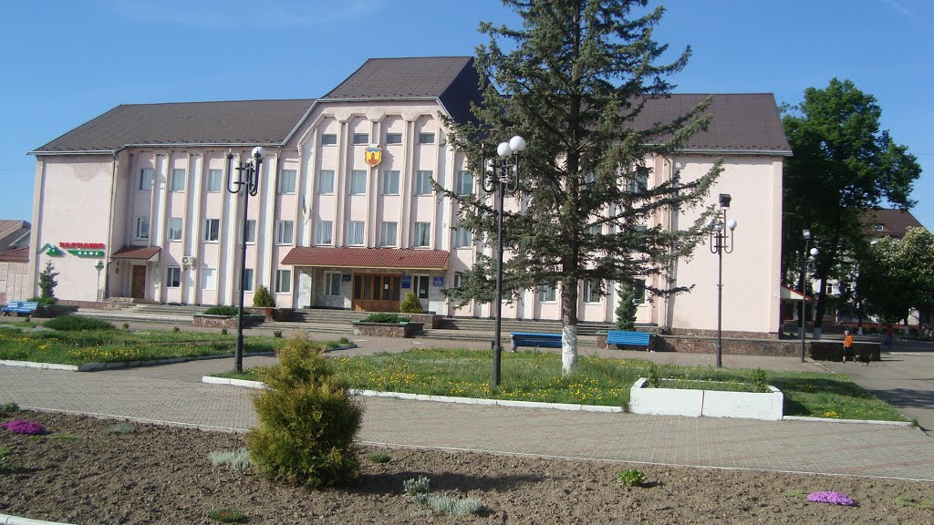 административное здание, Рожнятов