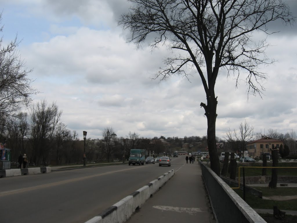 дорога через міст, Богуслав