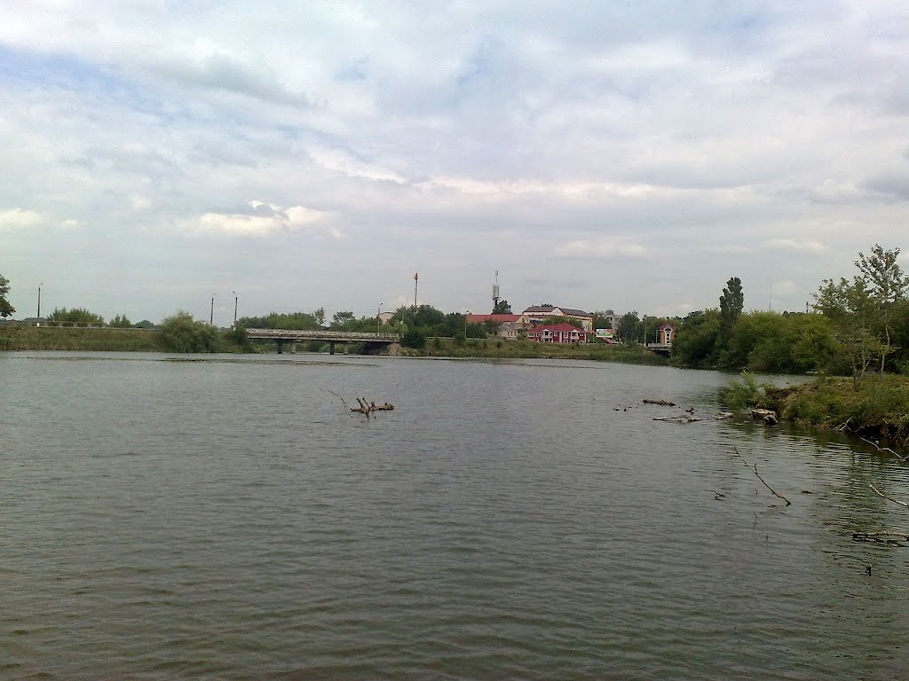 Roska river. Tetiev. Ukraine in June 2012., Тетиев