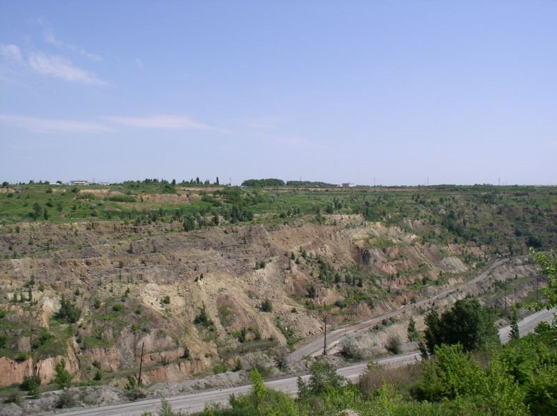 Zavallya, quarry on the booty of graphite (Завалля, карєр з видобутку графіту), Завалье