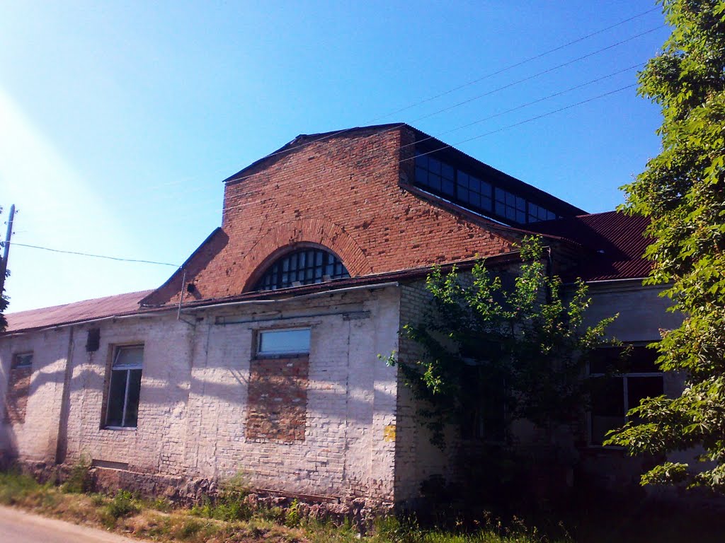 Сільгосптехніка (колишні кавалерійські казарми), Новомиргород