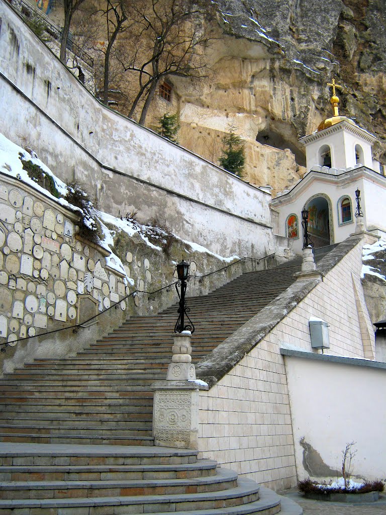 Свято-Успенский горный мужской монастырь, Бахчисарай