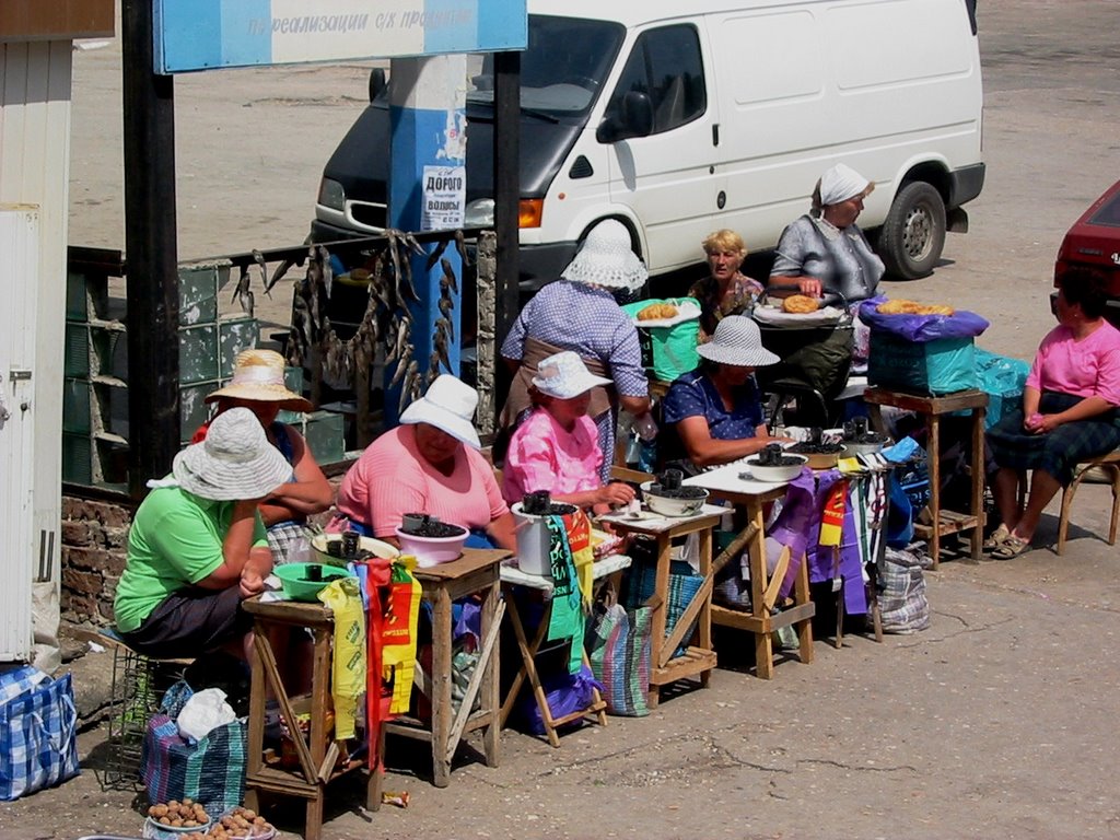 Street vendors, Dzhankoi, Джанкой