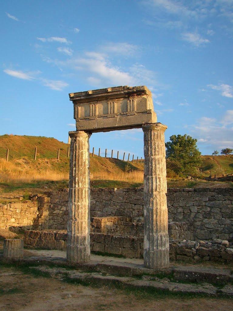 колони Пантікапею, columns of Pantikapaeum, колонны Пантикапея, Керчь
