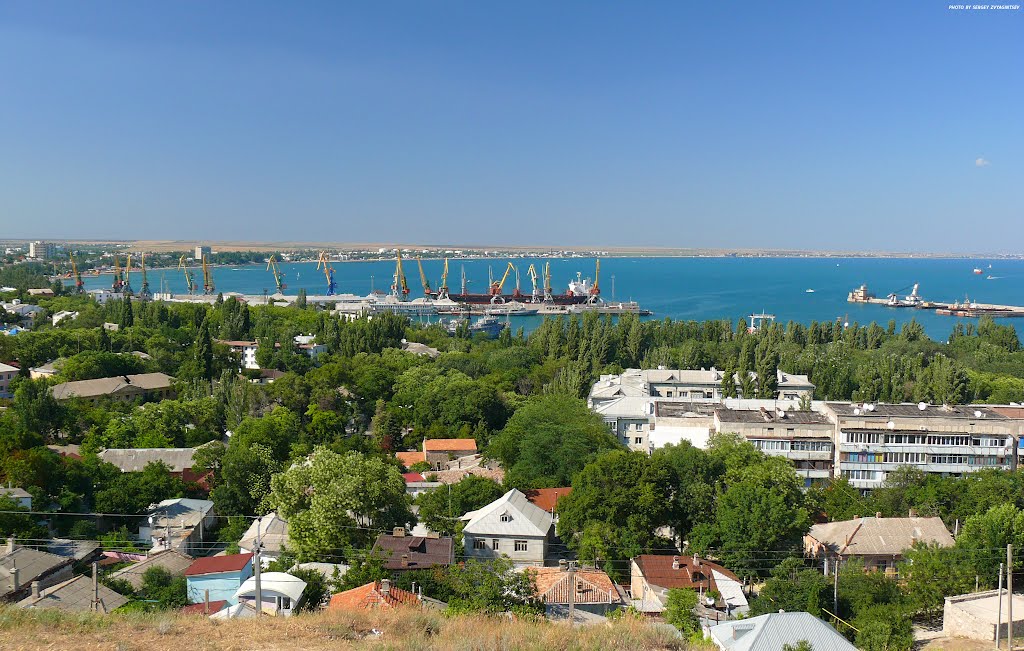 Россия, Крым. Панорама Феодосии. Russia, Crimea. A panorama of Feodosiya., Феодосия