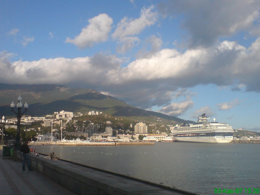 Yalta harbour, Ялта